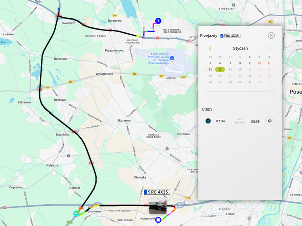 Digitale Kartenansicht mit eingezeichneter Fahrtroute und markierten Fahrzeugpositionen. Rechts ist eine Kalenderansicht für Januar sowie eine Liste von Etappen mit Uhrzeiten eingeblendet.